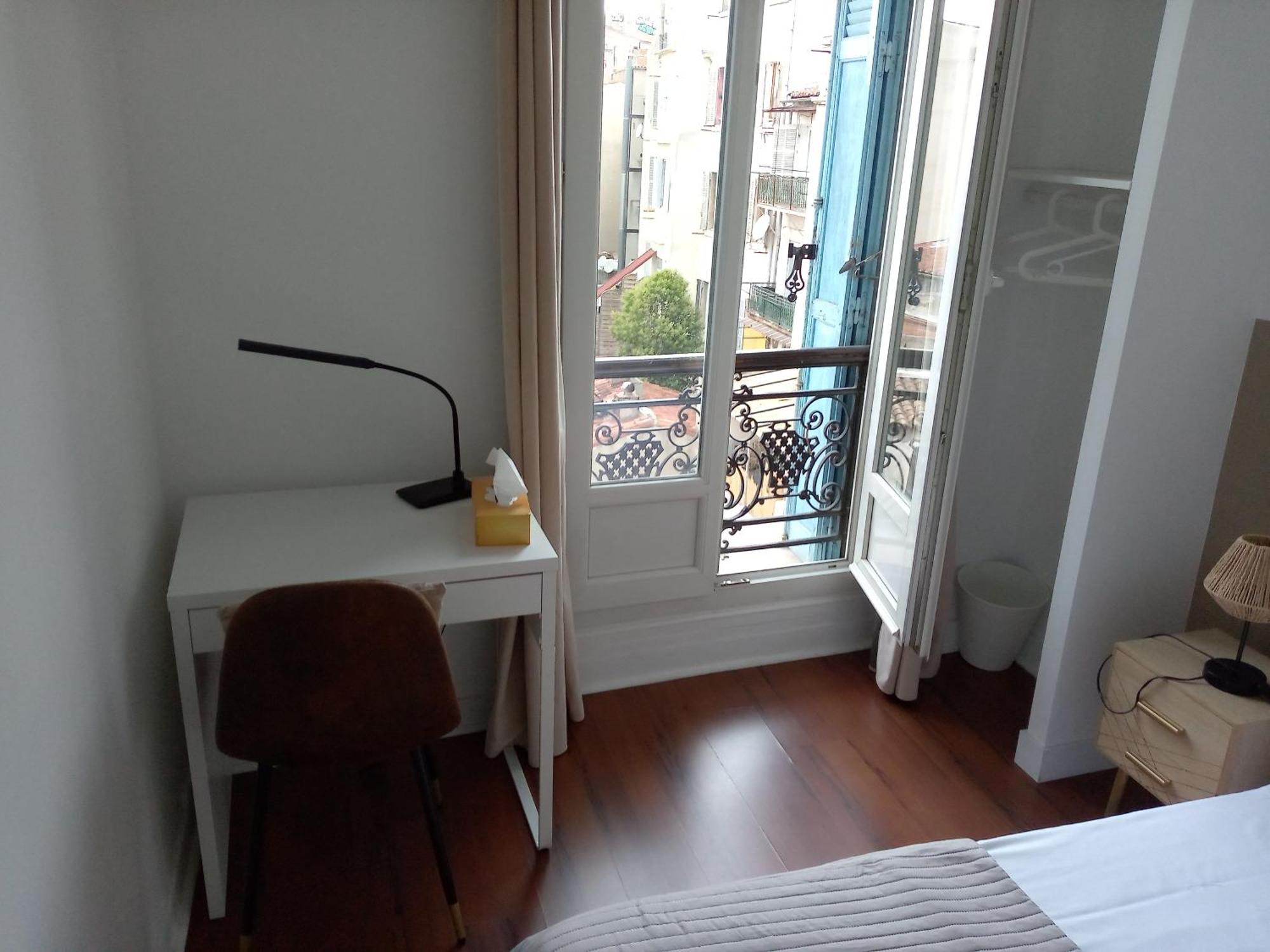 Quartier Le Plus Anime De Marseille "La Plaine Cours Julien "Chambre Avec Salle De Bain Wc Privee Integrees "Dans Appartement Exterior photo