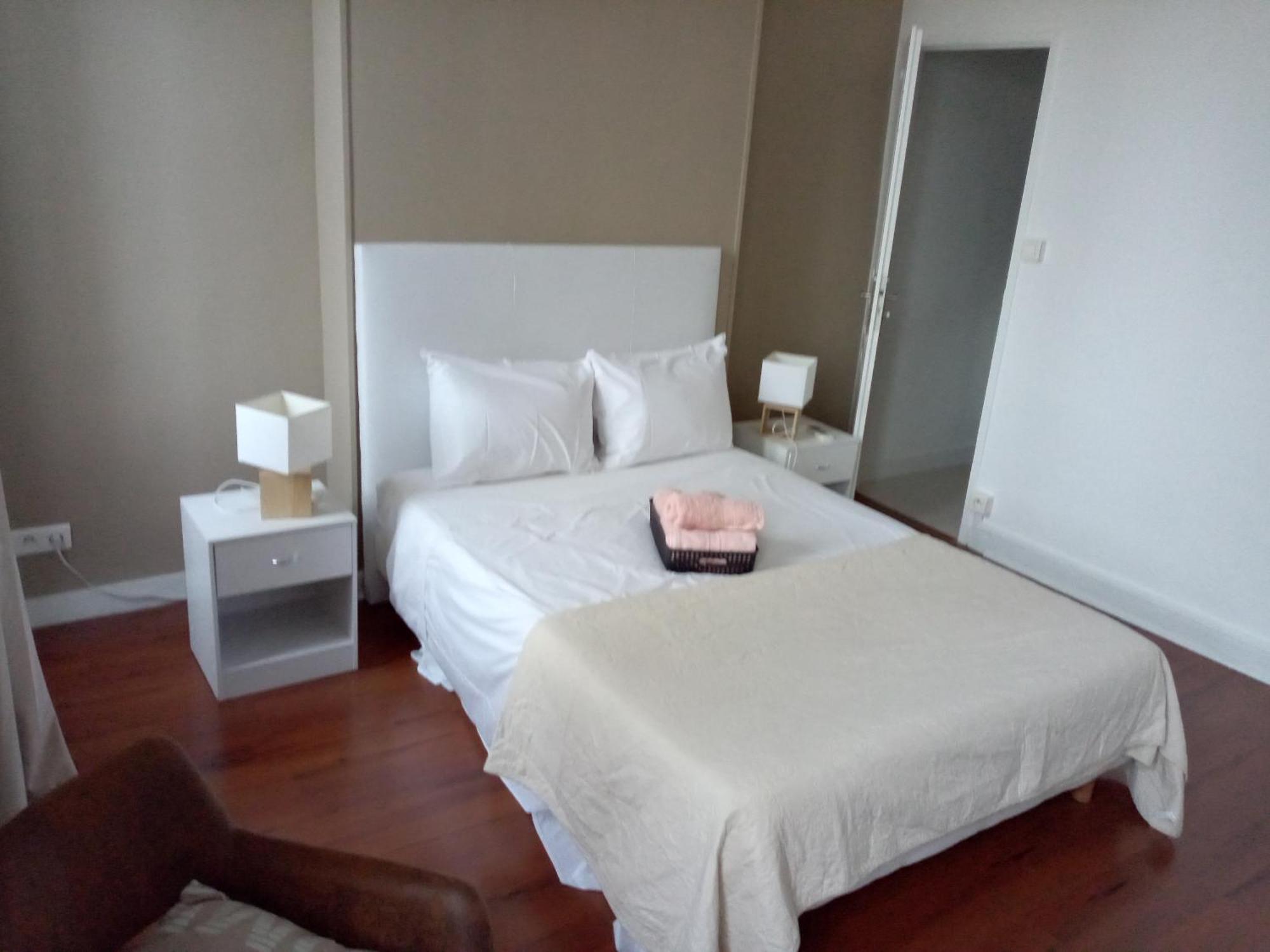 Quartier Le Plus Anime De Marseille "La Plaine Cours Julien "Chambre Avec Salle De Bain Wc Privee Integrees "Dans Appartement Exterior photo