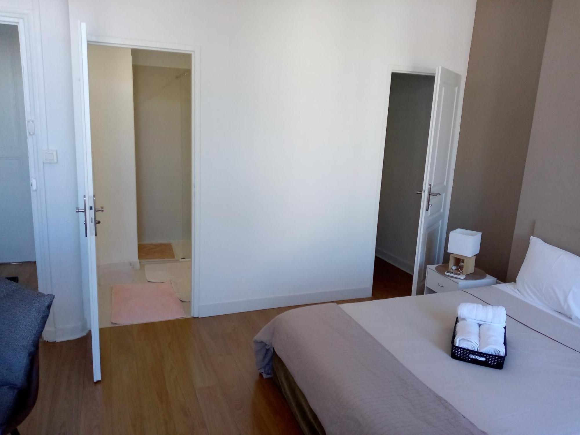 Quartier Le Plus Anime De Marseille "La Plaine Cours Julien "Chambre Avec Salle De Bain Wc Privee Integrees "Dans Appartement Exterior photo